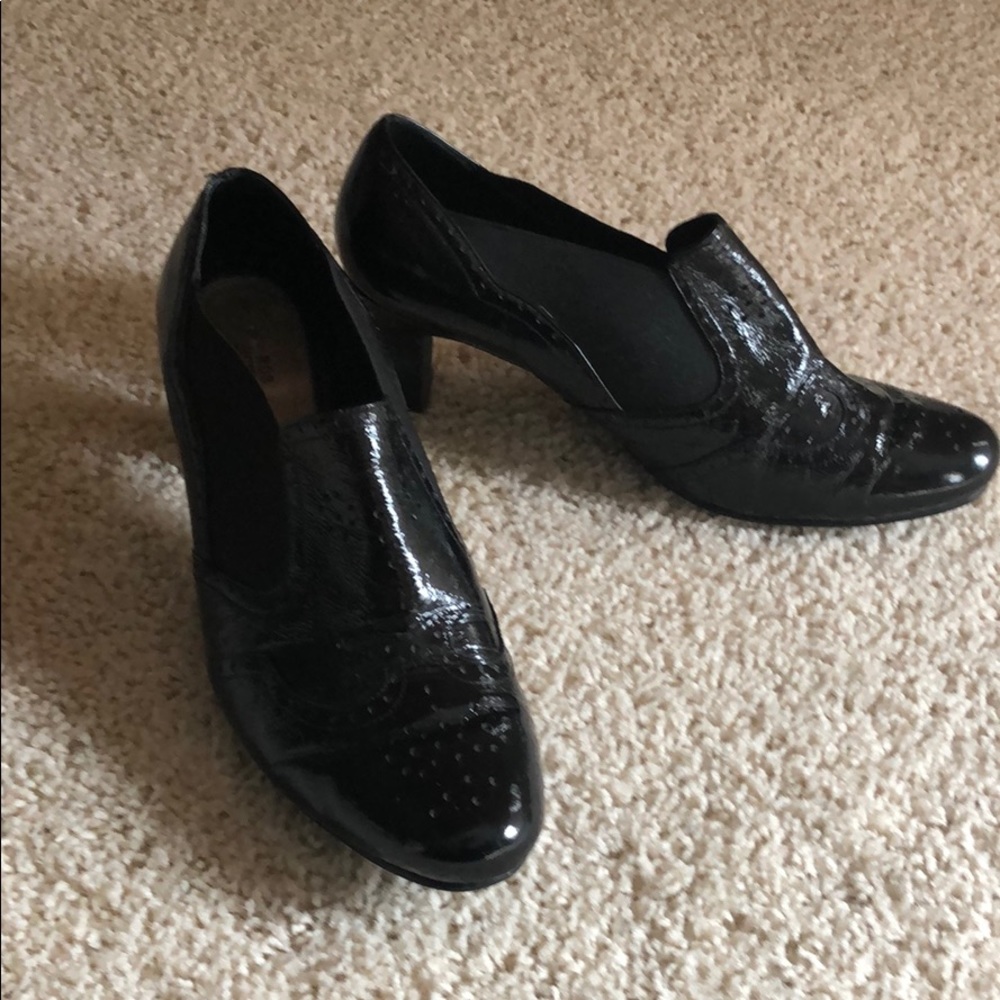 Ros Hommerson Heeled Black Shoes